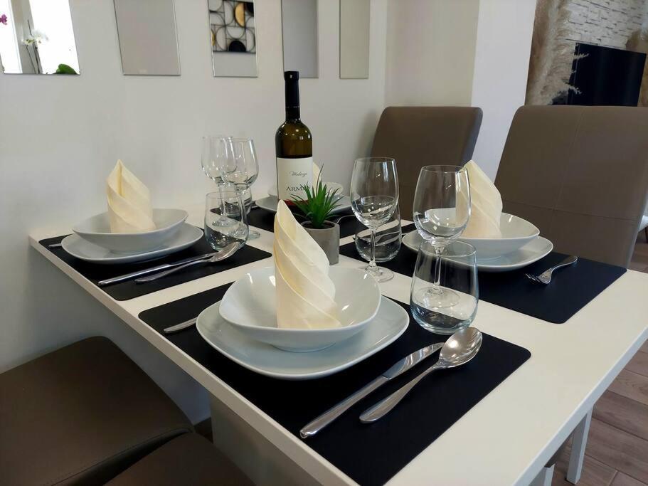 Valux Apartman PUY Exterior foto