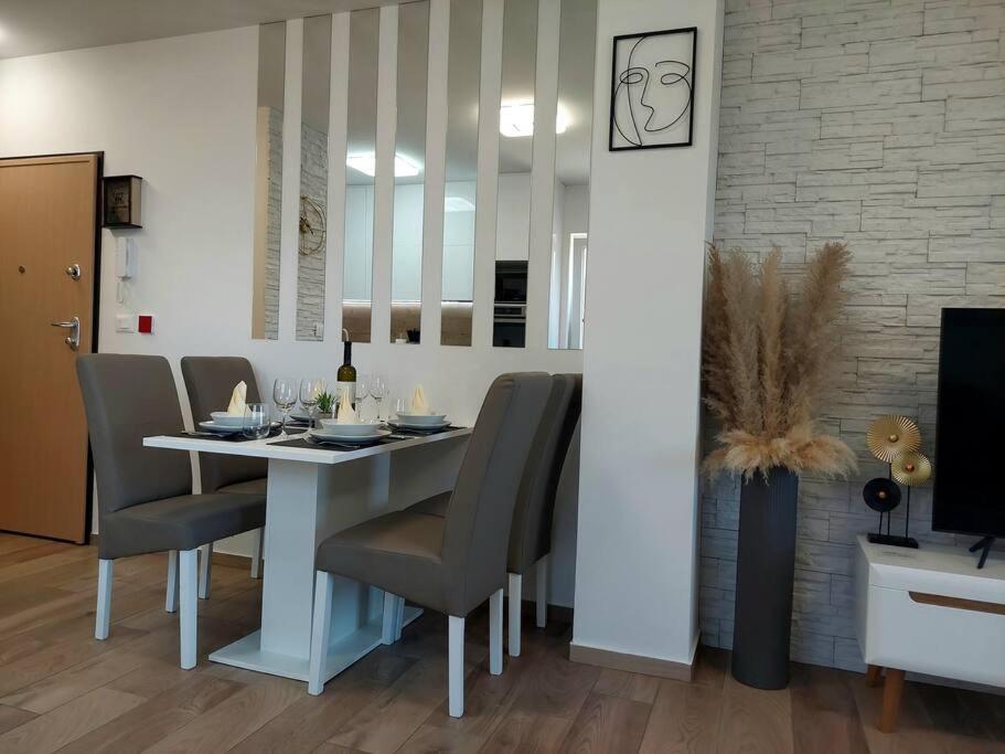 Valux Apartman PUY Exterior foto